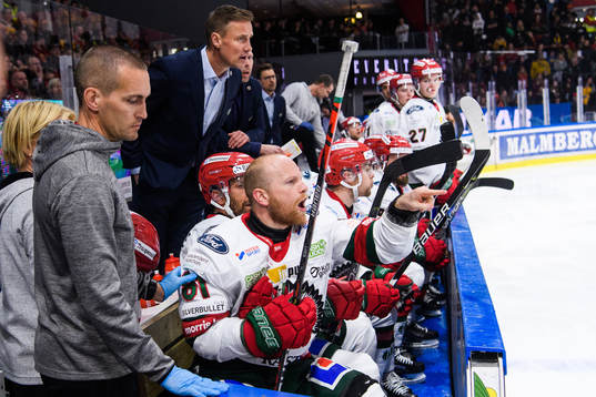 Frölundas Ryan Lasch reagerar
