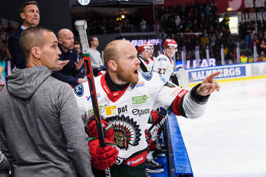 Frölundas Ryan Lasch reagerar