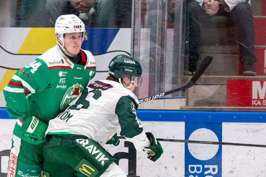 Rögles Adam Edström och Färjestads Joel Nyström