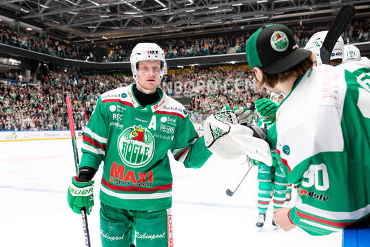 Rögles Anton Bengtsson jublar