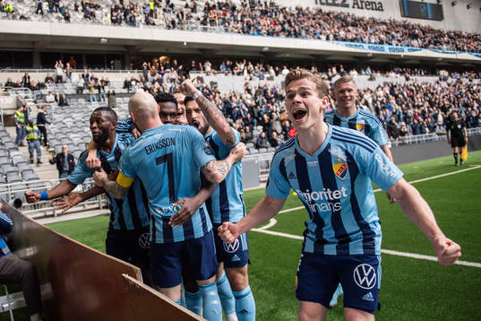 Djurgårdens Emmanuel Banda, Joel Asoro, Magnus Eriksson,