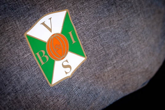 Varbergs Bois logo före fotbollsmatchen i Allsvenskan