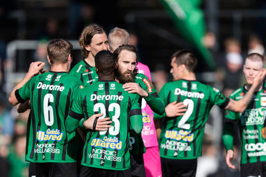 Varbergs spelare jublar