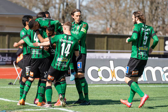 Varbergs spelare jublar