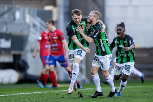 GAIS Ben Morris, Niklas Andersen och Michael Kargbo jublar
