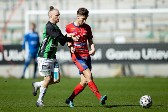 GAIS Jonas Lindberg och Tvååkers Marcus Jönsson