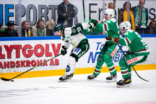 Färjestads Linus Johansson och Rögles William Wallinder