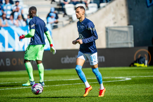 Malmö FFs Veljko Birmancevic värmer upp