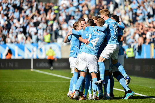 Malmö FFs spelare jublar