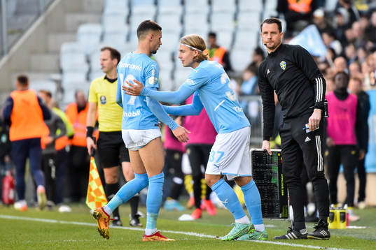 Byte mellan Malmö FFs Veljko Birmancevic och Sebastian