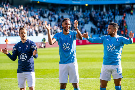 Malmö FFs Eric Larsson, Isaac Kiese Thelin och Martin