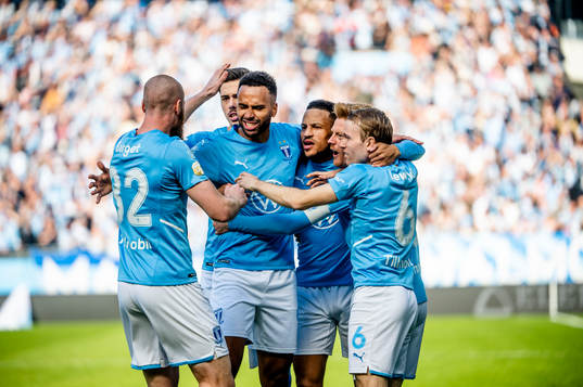 Malmö FFs Isaac Kiese Thelin jublar