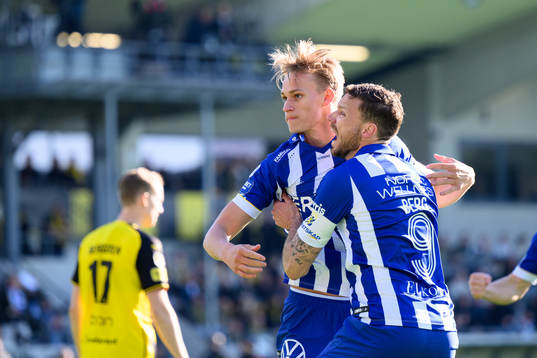 IFK Göteborgs Oscar Vilhelmsson jublar
