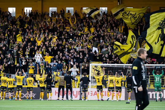 Elfsborgs spelare tackar publiken
