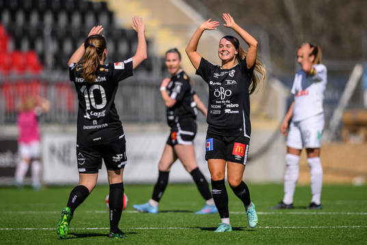 Örebros Amanda Rantanen jublar