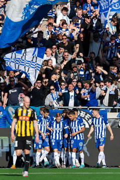 IFK Göteborgs spelare jublar