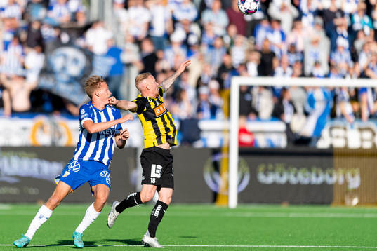 IFK Göteborgs Oscar Vilhelmsson och Häckens Mikkel