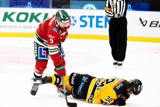 Frölundas Jan Mursak får matchstraff