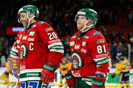 Frölundas Joel Lundqvist och Ryan Lasch  deppar