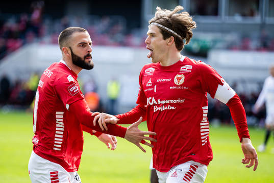 Kalmars Oliver Berg jublar