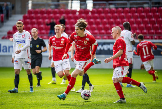 Kalmars Oliver Berg jublar