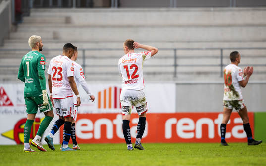 Degerfors spelare deppar