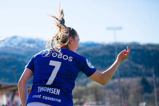 Janni Bøgild Thomsen of Vålerenga celebrates