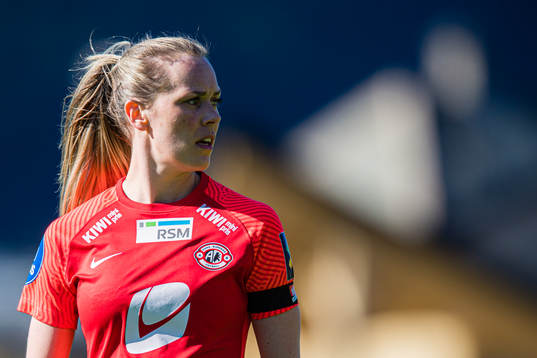 Stine Hovland of Arna-Bjørnar