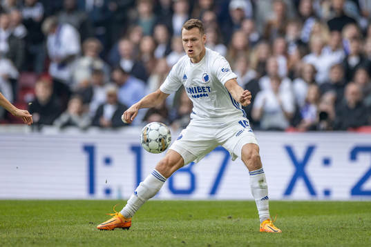 [DK=20220418: Viktor Claesson (15), FC København]