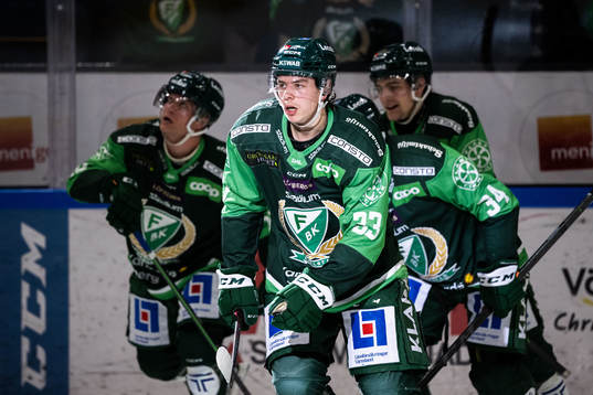 Färjestads Albert Johansson jublar
