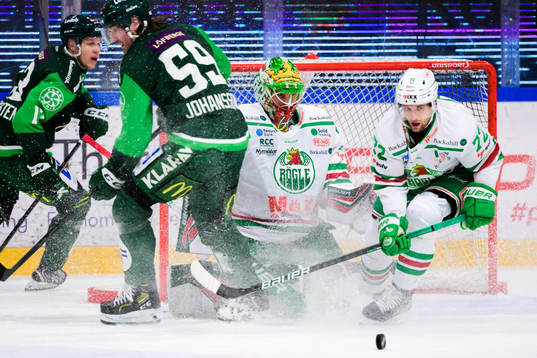 Rögles målvakt Christoffer Rifalk och Daniel Zaar