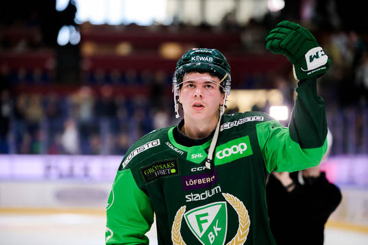 Färjestads Albert Johansson jublar