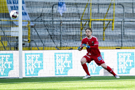 Örebros målvakt William Eskelinen