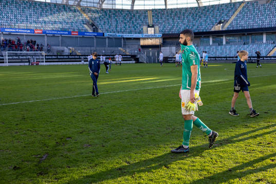Örgrytes målvakt Sixten Mohlin deppar