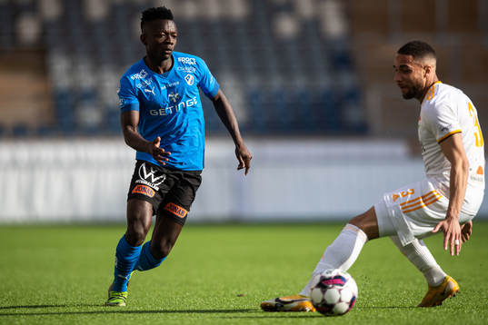 Halmstads Thomas Boakye och Dalkurds Alex Simovski