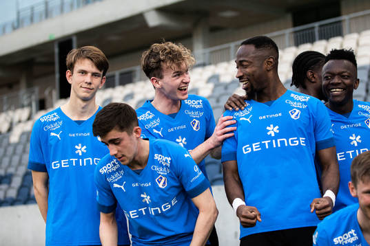 Halmstads Alexander Johansson och Sadat Karim jublar