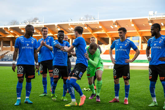 Halmstads målvakt Malkolm Nilsson Säfqvist och Alexander