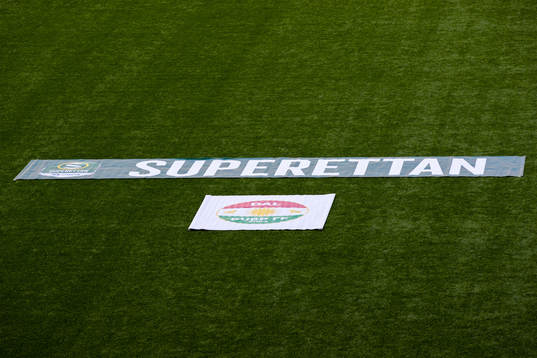 Superettan och Dalkurds logga