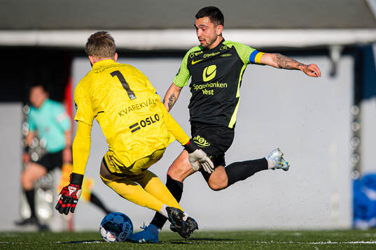 Niklas Fernando Nygaard Castro of Brann missing a chance to