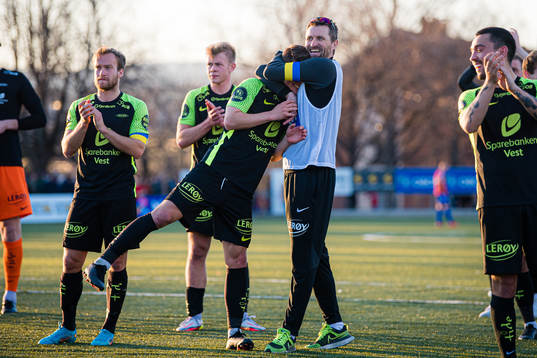 Mathias Knutsen Rasmussen of Brann and Eirik Horneland,