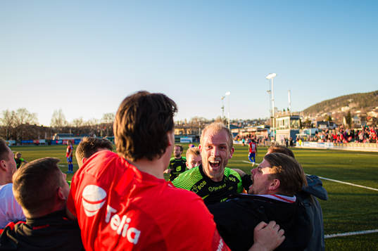 Vegard Leikvoll Moberg of Brann celebrates