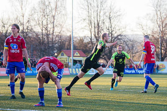 Vegard Leikvoll Moberg of Brann celebrates