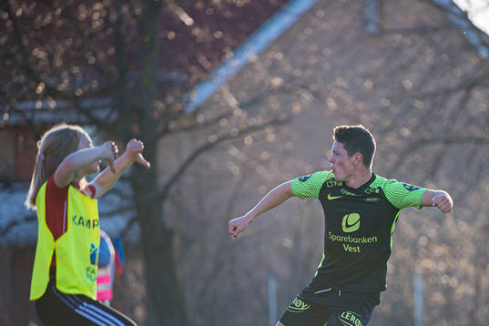 Mathias Knutsen Rasmussen of Brann celebrates
