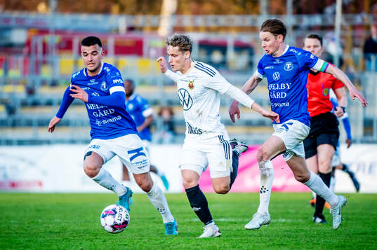 Östersunds Henrik Bellman mot Trelleborgs Haris Brkic och