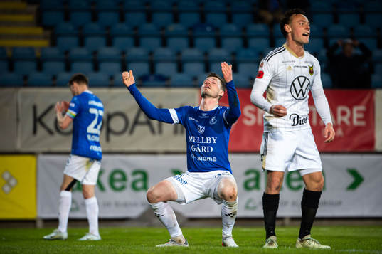 Bläddra bland fler bilder av Fotboll, Superettan, Trelleborg - Östersund