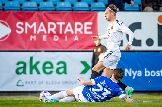 Östersunds Felix Hörberg mot Trelleborgs Bödvar