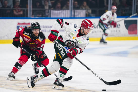 Luleås Brendan Shinnimin och Frölundas Mattias Norlinder