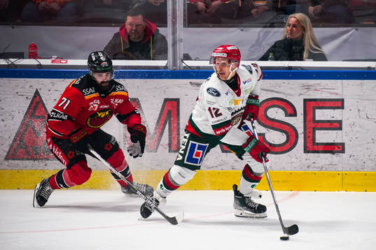 Luleås Linus Fröberg och Frölundas Max Friberg