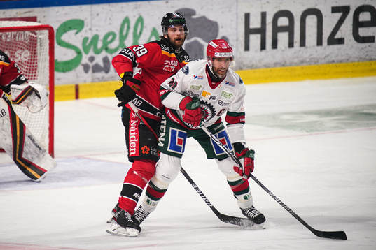 Luleås Pontus Själin och Frölundas Joel Lundqvist
