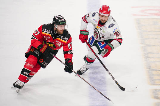 Luleås Linus Omark och Frölundas Nicklas Lasu